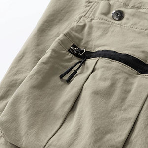 Short cargo au tarif de gros Meilleur fournisseur avec son propre logo imprimé Respirant Design unique Vert olive avec plusieurs poches - Product Image 6