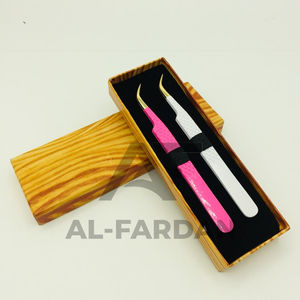 แหนบถอนขนตาสเตนเลสแบบโค้งเจสีทองสีชมพูพร้อมโลโก้ตามสั่ง - Product Image 6