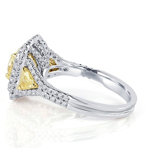 Anillo de diamante de corte radiante amarillo de 1,90 quilates certificado GIA, diamantes laterales de corte trillón amarillo, compromiso de doble halo de oro blanco de 18K - Product Image 4