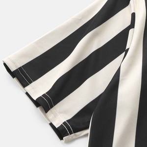 OEM/ODM, buena calidad, diseño personalizado a rayas, ropa de hombre de talla grande, algodón, transpirable, calle principal, hombres, camisetas y conjuntos de pantalones cortos - Product Image 4