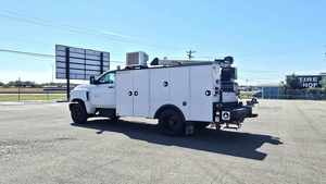 Económico, en Venta, Camioneta de Servicio Mecánico USADA Silverado 5500HD LHD 2023, 350HP, Automática, Exportación a Todo el Mundo - Product Image 4