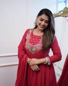 Vestido Bsy Chinnon de Manga Tres Cuartos con Cuello Redondo Bordado y Dupatta Suave de Chanderi, Tallas S a XXL - Product Image 2