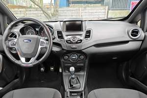 F-ord F-iesta ST 2017 d'occasion, 1 propriétaire, boîte manuelle 6 vitesses, turbo 4 cylindres, quasi d'origine - Product Image 4