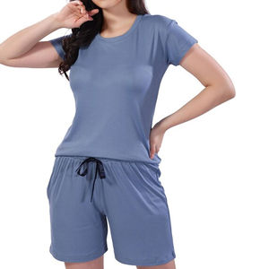 Ensemble jumeau d'été de couleur unie personnalisé pour femmes jeunes et adultes vente en gros de t-shirts en coton avec short ensembles jumeaux personnalisés - Product Image 5