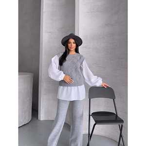 Ensemble de tricots élégants pour femmes 1561 : chemise et pull assortis - Product Image 1