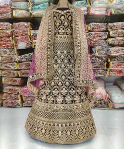 Lourd exclusif Designer broderie Lahenga Choli avec dupatta vêtements de mariage prix de gros thnic vêtement surat fabrication lehenga choli - Product Image 3