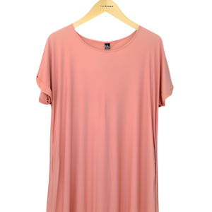 Robe décontractée à manches courtes en polyester de haute qualité pour femmes avec motif solide de longueur midi confortable et durable-Inspiré par Kanye - Product Image 1