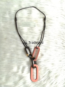 Collar de cuerno hecho a mano Tradebyd, joyería ecológica, pieza de moda de lujo perfecta - Product Image 3