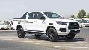 โตโยต้า ไฮลักซ์ ดีแค็บ จีอาร์-สปอร์ต ปี 2023 สภาพดี ใช้งานน้อย - Product Image 5