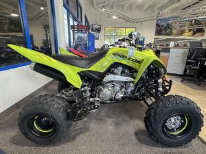 Quad sport industriel Yamaha 700R SE 2026, moteur 686cc SOHC 4 temps refroidi par liquide, injection de carburant, boîte manuelle 5 vitesses, garantie 3 ans - Product Image 4