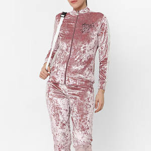 Chándales de Terciopelo para Mujer de Alta Calidad, 100% Algodón, Estilo Vintage de Invierno, Fabricante de Pakistán, Venta Directa de Fábrica - Product Image 4