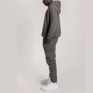 Chándal deportivo grueso de algodón ligero para hombre, conjunto de Sudadera con capucha y pantalones personalizables, respetuoso con el medio ambiente - Product Image 3