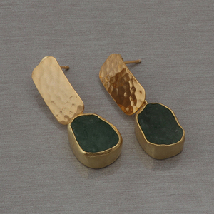 Green Strawberry Quartz Raw Gemstone Hammered Texture Dangle Drop Gold Plated Collet <b>Set</b> <b>Earrings</b> Handmade Wholesale <b>Earrings</b> - Product Image 4