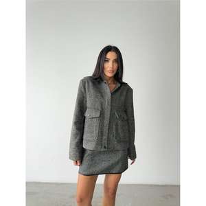 Veste en cachemire à fermeture éclair pour l'automne, motif chevrons, courte, noire - Product Image 4