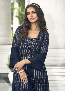 Vestido Indo occidental de seda con estilo moderno con bordado elegante y trabajo de secuencia para ropa de fiesta festiva de boda - Product Image 2