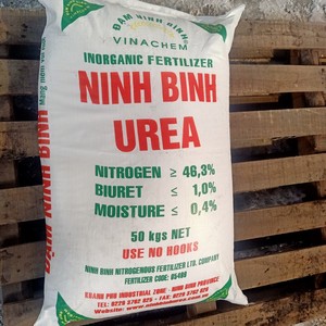 Urea Prilled 0,9 Biuret N46 para pegamento Industrial AB Bomba de tubo de cerámica azul 50kgs 1000kgs Bolsa a granel Hecho en Vietnam - Product Image 3