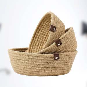 ตะกร้าใส่ของแบบแขวนทำจากผ้าปอกระเจา - Product Image 1