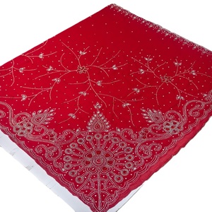 Hijab pour femmes musulmanes, en mousseline de soie brodée de strass, motif floral uni, respirant, doux pour la peau, écharpe d'hiver 20 - Product Image 1