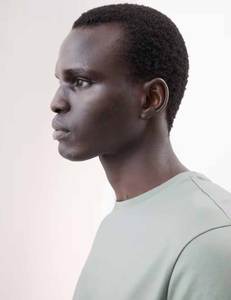 Camiseta de uso diario para hombre, ropa informal cómoda de moda para salón, viaje, gimnasio, Proveedor de Ropa a granel al por mayor - Product Image 1