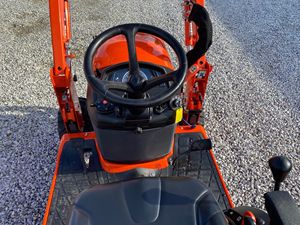 Offre spéciale pour Kubota BX261 4x4 tracteur tondeuse à gazon avec livraison rapide prêt à expédier prix 28v tension 4 temps caractéristique boîte à herbe - Product Image 4