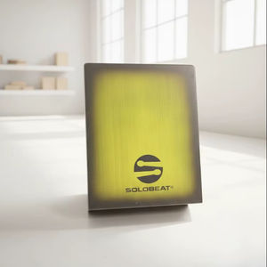 Cajon compact en bois angulaire traditionnel Solobeat, émeraude, trapézoïde, boîte à rythmes - Product Image 1