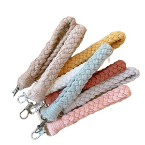 LLavero de macramé, pulsera de calidad Premium, llavero colgante de macramé de Isar internacional - Product Image 1