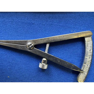 Ensemble d'instruments Stryker les plus vendus: forceps, ciseaux et étrier Instruments chirurgicaux en acier inoxydable approuvés CE ISO - Product Image 4