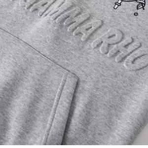 Sudadera con relieve de Sigma Gamma Rho |   Fabricante OEM de Ropa Personalizada para Hermandades - Product Image 4