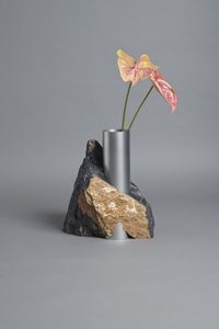 Nouveauté Vase à fleurs en marbre pour la décoration d'appartements de luxe Améliorant l'espace intérieur avec un accent artistique sophistiqué en pierre - Product Image 2