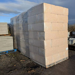 Briquetas de Pino Secas Premium al por Mayor para Sistemas de Calefacción - Marca ON DEMAND - Product Image 1