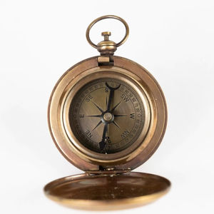 Boussole Nautique en Laiton Authentique Outil de Navigation Maritime Objet de Collection Histoire Maritime Relique d'Exposition Classique Océanique - Product Image 1