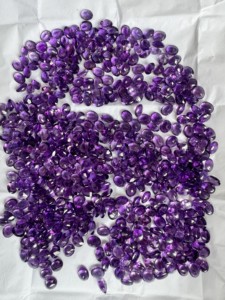 Piedra preciosa suelta ovalada de amatista africana de alta calidad en forma de tamaño 8*10 buftuf fabricante indio - Product Image 2