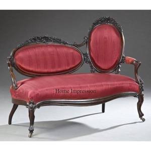 Silla de muebles de boda para novia y novio decorativa de terciopelo rojo y Metal chapado en oro de diseñador de arte creativo moderno de aspecto magnífico - Product Image 5
