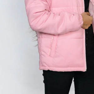 Chaqueta acolchada de punto transpirable recién llegada hecha a medida para mujer Ropa de calle de calidad premium Venta en línea - Product Image 6