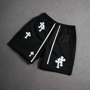 Pantalones cortos de cintura con cordón y estampado cruzado informales personalizados para hombre, gráfico de verano para la espalda, elementos esenciales para la escuela, Parte delantera bordada de poliéster medio - Product Image 1