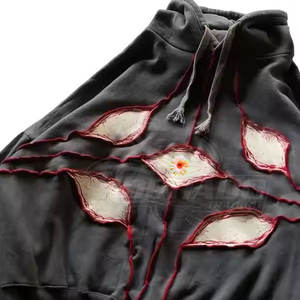 เสื้อฮู้ดดี้สตรีทแวร์ขายดี แต่งลายปักแบบดิสเทรส ผ้าคอตตอน/โพลีเอสเตอร์ทรงโอเวอร์ไซส์ คุณภาพสูง ออกแบบได้ตามต้องการ - Product Image 4