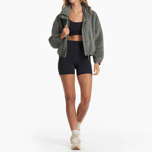 Chaqueta de Sherpa Personalizada para Mujer, con Cierre Completo, Bolsillos de Forro Polar, Relleno de Algodón, Tejido Estampado - Product Image 4