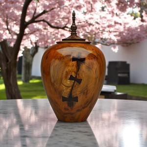 Urnas de mesa de madera de estilo europeo de lujo hechas a mano 100%, atractivos suministros de almacenamiento de cenizas de cremación para mascotas para el hogar - Product Image 6