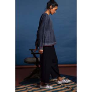 Blusa de Lana para Mujer RUHI, Talla Única, Corte Holgado, Estilo Casual Vintage con Decoración de Botones, Tejido de Punto para Todas las Temporadas - Product Image 5