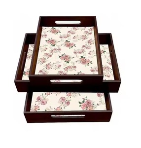 Bandeja de esmalte de madera minimalista escandinava Diseño cuadrado con líneas limpias y estilo minimalista - Product Image 1