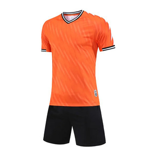 Camiseta de fútbol 2025 personalizada, diseño de alta calidad, kit de uniforme de fútbol para hombre, técnica de sublimación, conjunto completo, pedidos personalizados calientes - Product Image 5