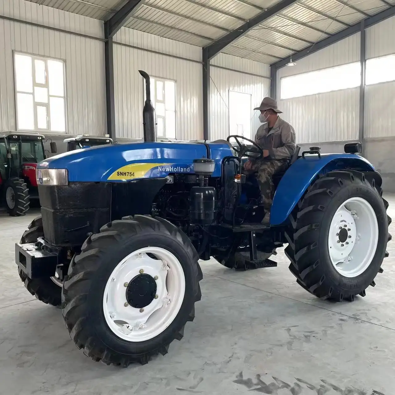 ซื้อ New Holland 80hp, 90hp,110hp รถแทรกเตอร์การเกษตรใช้รถแทรกเตอร์ออนไลน์ราคาดี/ซื้อ New Holland รถแทรกเตอร์การเกษตรใช้รถแทรกเตอร์