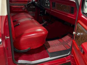 OFERTA PROMOCIONAL: Ford Bronco Outer Banks Custom 1978 con Asientos de Cuero Oscuro en el Interior y Exterior, Vehículo Todoterreno 4x4 - Product Image 6