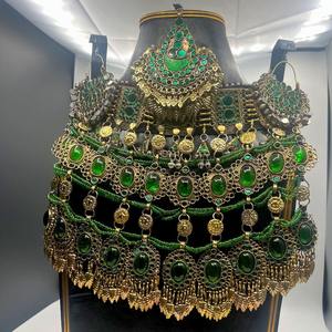 Collier ethnique tribal vintage orné de perles de verre bohèmes traditionnelles afghanes faites à la main pour femmes, idéal pour les festivals - Product Image 6