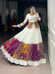 Lehenga Choli de Rayón con Bordado Gamthi, Venta Caliente, Fabricante y Proveedor de Moda Femenina - Product Image 2