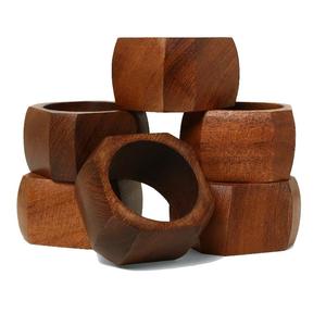 Rond de serviette en bois éco-conscient fabriqué à partir de matériaux en bois renouvelable parfait pour un décor de vie durable ferme rustique - Product Image 1