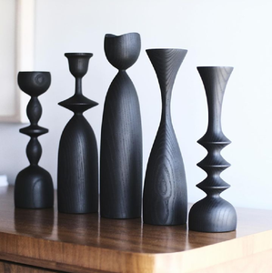 Portavelas de madera tallada encalada para una elegancia rústica para la decoración del hogar y eventos de boda con linternas y velas de madera - Product Image 3