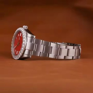 Montre en diamant Moissanite unisexe de haute qualité VVS Unique cadran analogique rouge élégant bande en acier inoxydable de qualité supérieure résistante à l'eau - Product Image 2