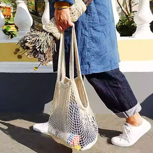 Bolsas de compras reutilizables de almacenamiento de malla logotipo personalizado hombro Mujer a granel promocional respetuoso con el medio ambiente - Product Image 5