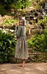 Robe midi bohème Harriet en pur coton, imprimé floral vert et rouge fait main, mode éthique - Product Image 3